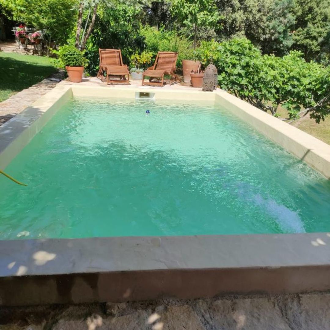 Independent pool in garden